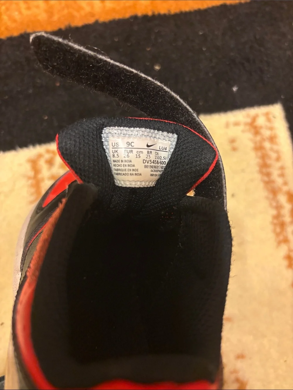Nike Kids Black and Red Hook-and-Loop Sneakers